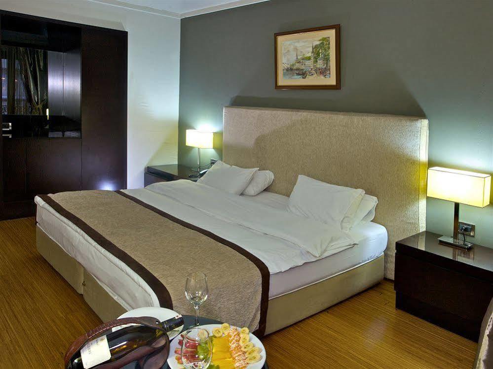 Boutique Riva Hotel Istanbul Bagian luar foto
