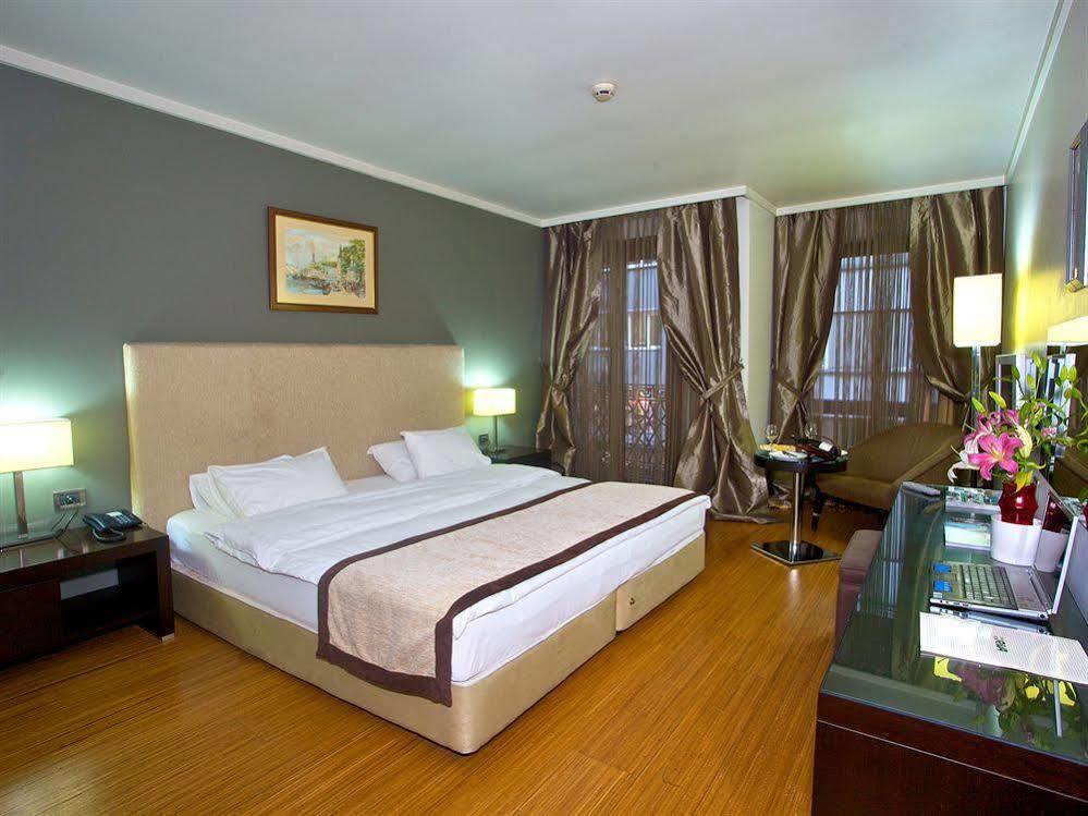 Boutique Riva Hotel Istanbul Bagian luar foto