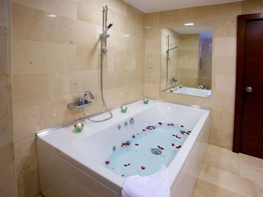 Boutique Riva Hotel Istanbul Bagian luar foto